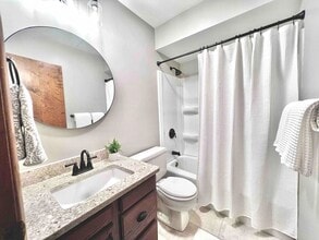 205 Juniper Dr in Schererville, IN - Building Photo - Building Photo