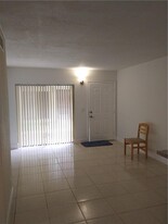 3247 NW 104th Ave, Unit 3247 in Coral Springs, FL - Building Photo