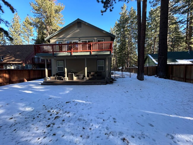 784 Julie Ln in South Lake Tahoe, CA - Building Photo - Building Photo