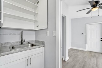 3633 SW 12th Ct in Fort Lauderdale, FL - Building Photo - Building Photo