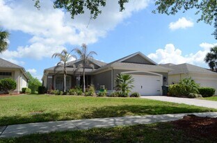 1132 Champions Dr in Daytona Beach, FL - Building Photo