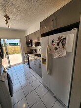 15250 SW 80th St in Miami, FL - Building Photo - Building Photo