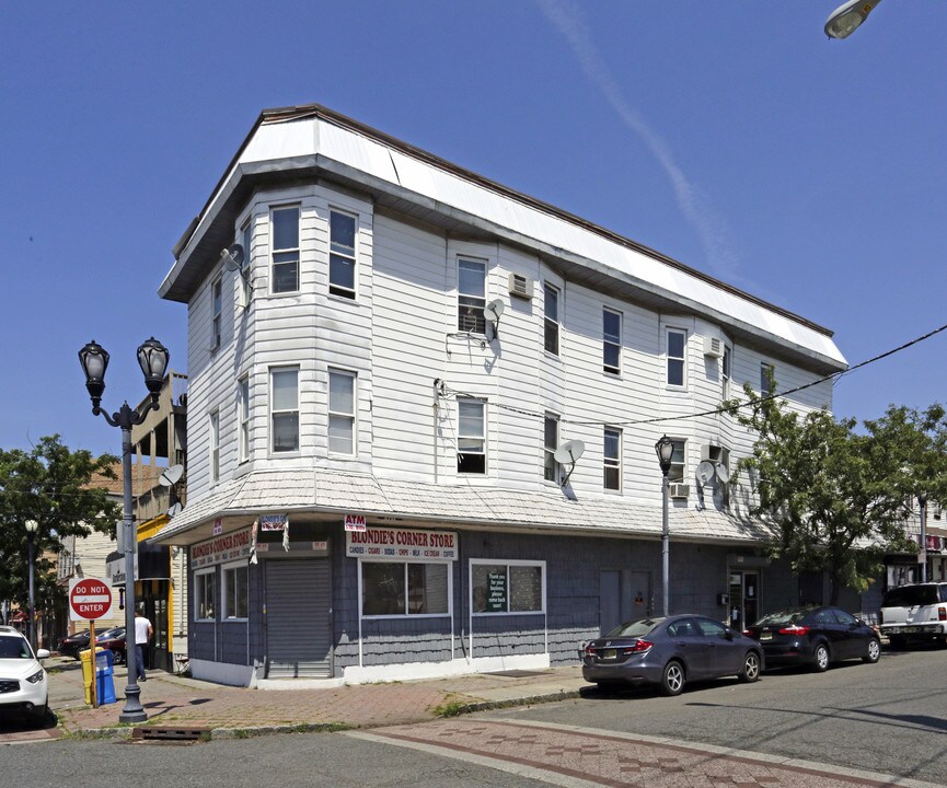 801 2nd Ave in Elizabeth, NJ - Building Photo