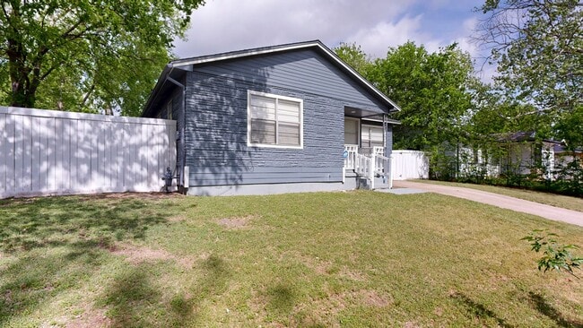 1007 Houston St in Killeen, TX - Building Photo - Building Photo