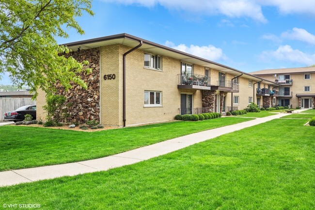 property at 6150 Kensington Ave