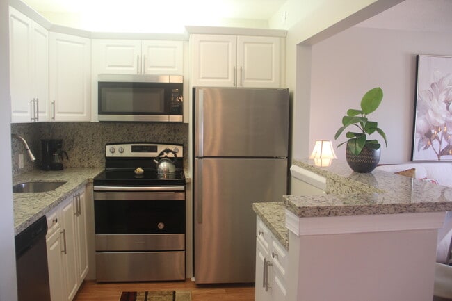 454 Fanshaw K in Boca Raton, FL - Building Photo - Building Photo