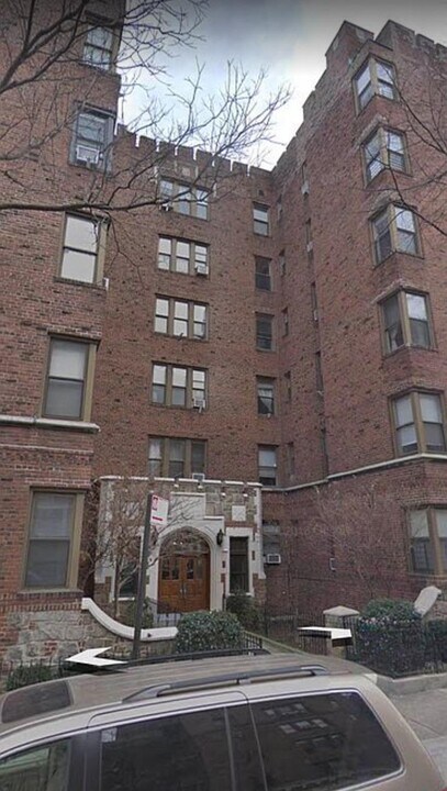 41-09 41st St-Unit -4B in Queens, NY - Building Photo