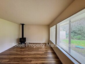 4402 Big Beef Crossing NW in Bremerton, WA - Building Photo - Building Photo