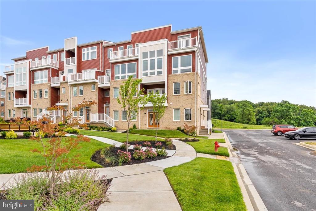 1618 Blacksmith Wy in Frederick, MD - Building Photo