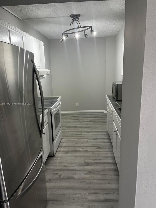 property at 4200 Hillcrest Dr