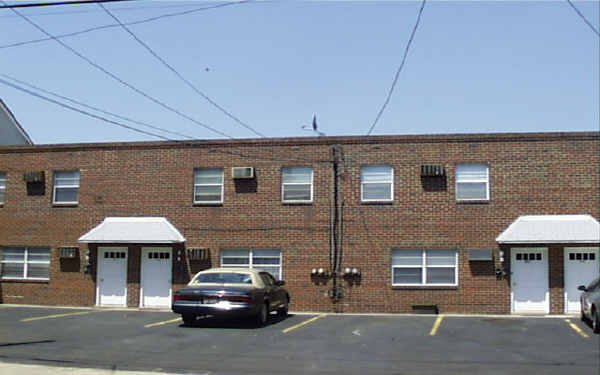 6421-6423 Hegerman St in Philadelphia, PA - Foto de edificio