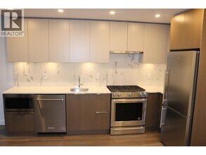 648 Lea Ave in Coquitlam, BC - Building Photo - Building Photo