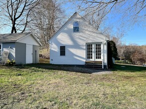 82 Moodus Leesville Rd in East Haddam, CT - Building Photo - Building Photo