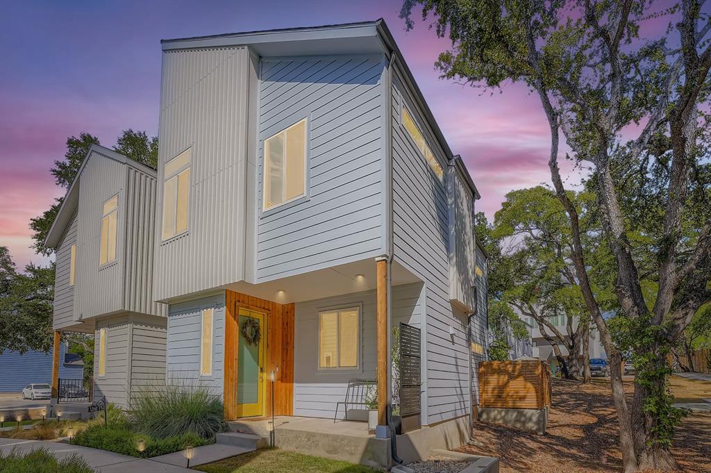 814 N Bluff Dr in Austin, TX - Building Photo