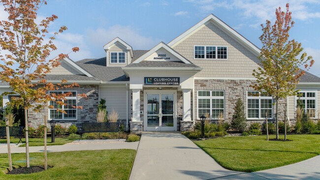 The Reserve at Crosswicks in Bordentown, NJ - Foto de edificio - Building Photo
