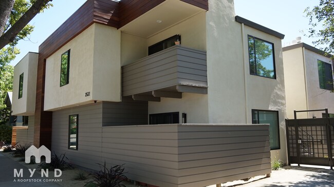 property at 2522 T St