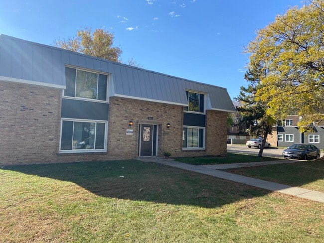 2219 Marwood Dr, Unit 3