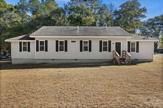 501 E 4th St in Springfield, GA - Building Photo - Building Photo