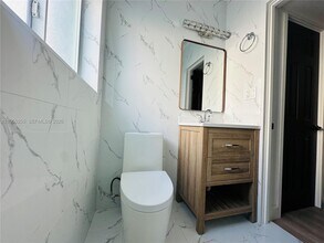 3052 SW 6th St in Miami, FL - Building Photo - Building Photo