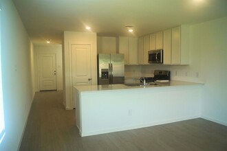 243 Lisa Marie Dr in Angleton, TX - Building Photo - Building Photo