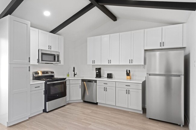 property at 806 Northstar Dr
