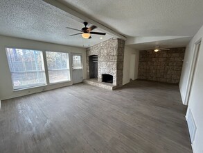 1510 El Camino Real in Euless, TX - Building Photo - Building Photo