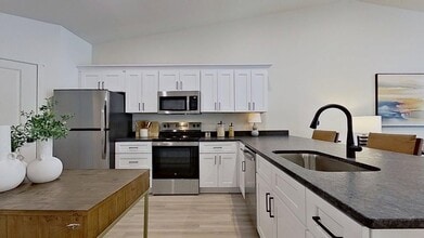 Arabella Apartments in Independence, MO - Building Photo - Building Photo