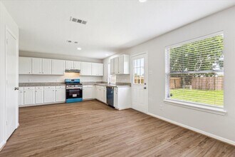 1518 Hunter Green Ln in Fresno, TX - Building Photo - Building Photo