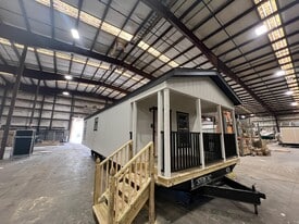 3556 Old 51 Rd in Sandoval, IL - Building Photo