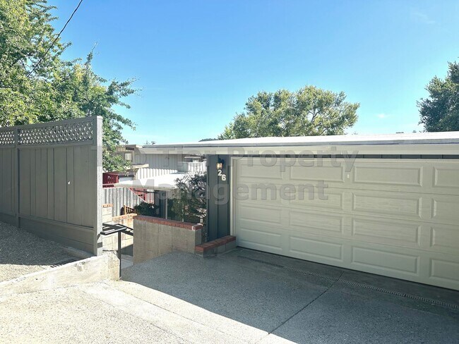 26 Berkeley Ave in Orinda, CA - Building Photo - Building Photo