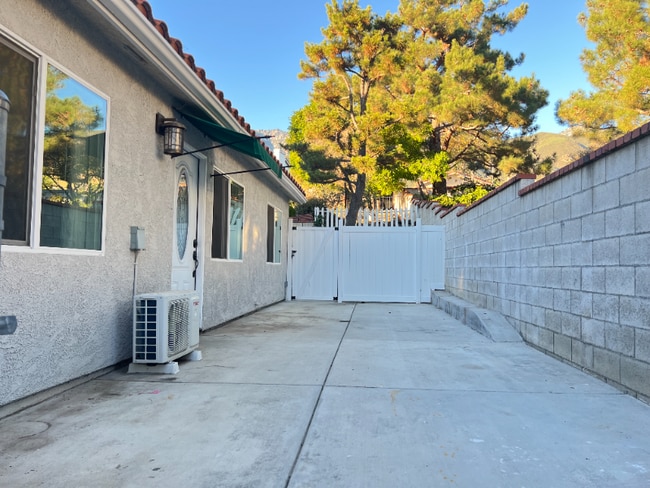 8654 Vicara Dr in Rancho Cucamonga, CA - Building Photo - Building Photo