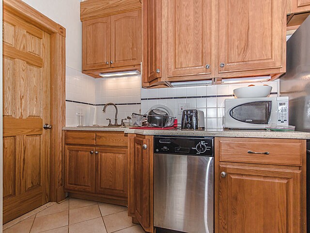 property at 68 Phillips St