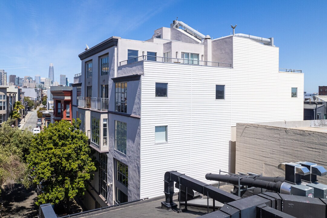 1095 Natoma St in San Francisco, CA - Building Photo