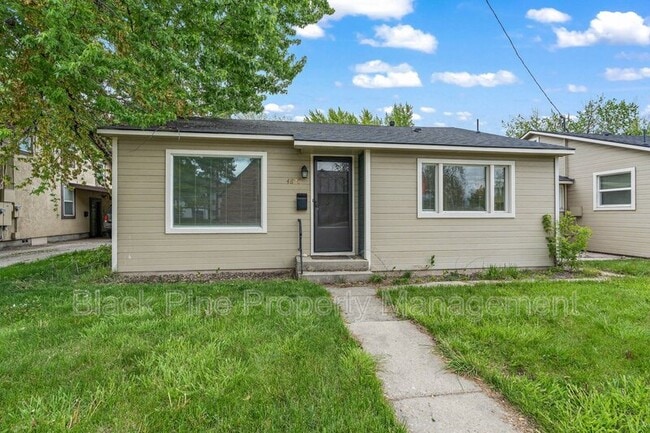 property at 4820 W Franklin St