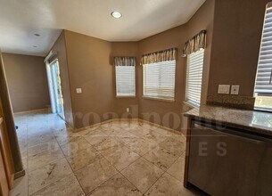605 Iona Ct in Escondido, CA - Building Photo - Building Photo