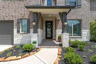 27111 Velencia Mist Ct in Magnolia, TX - Building Photo - Building Photo