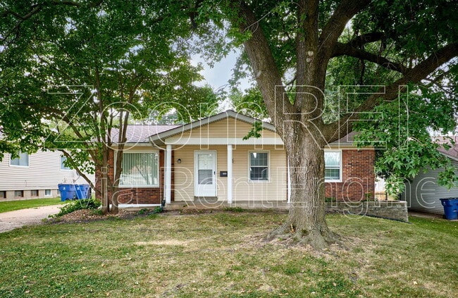 property at 2400 E Humes Ln