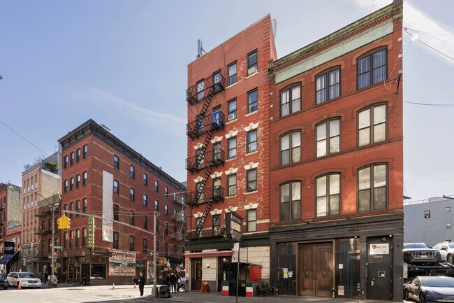 385 Broome St in New York, NY - Foto de edificio - Building Photo