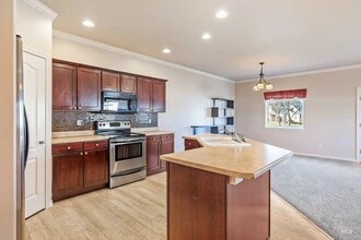 199 New Hampshire Way in Twin Falls, ID - Foto de edificio - Building Photo