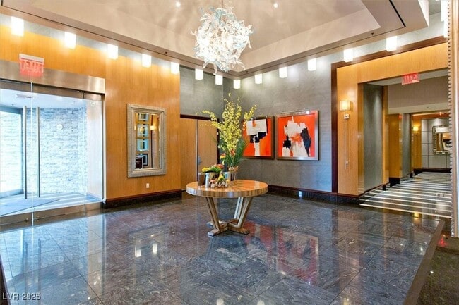 2700 Las Vegas Blvd S, Unit 3407 in Las Vegas, NV - Foto de edificio - Building Photo