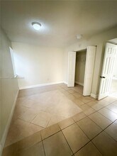 1751 NW 75th Ave in Plantation, FL - Building Photo - Building Photo