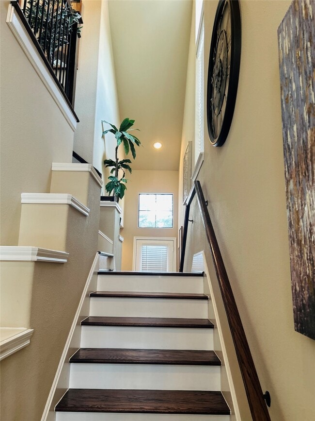 property at 1049 W 22nd St