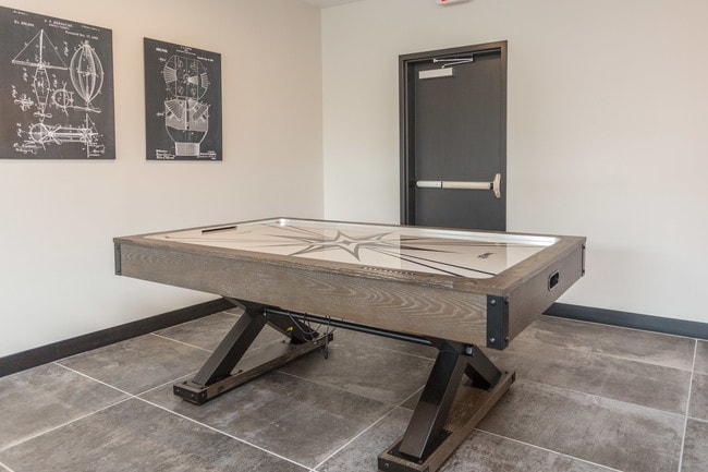 Battery Park Lofts Apartments in Cleveland, OH - Building Photo - Interior Photo