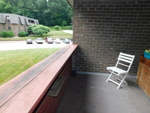 85 Oxbow Dr in Glastonbury, CT - Building Photo - Building Photo