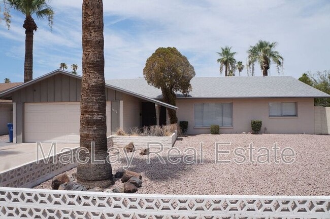 1732 E Hermosa Dr in Tempe, AZ - Building Photo - Building Photo