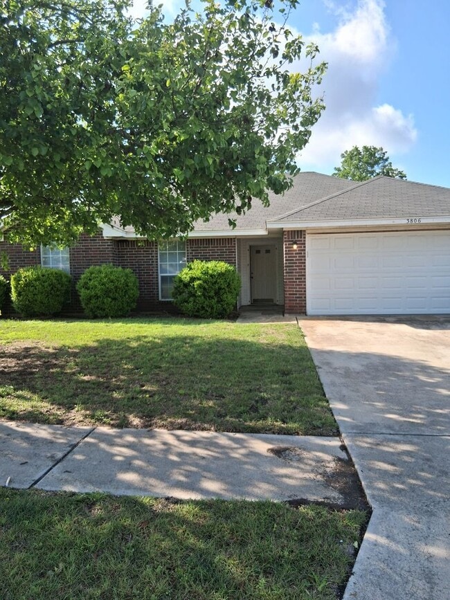 property at 3806 Lone Oak Dr