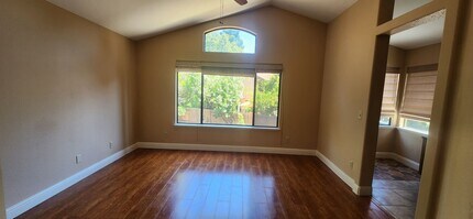 5128 Lady Di Way in Elk Grove, CA - Building Photo - Building Photo