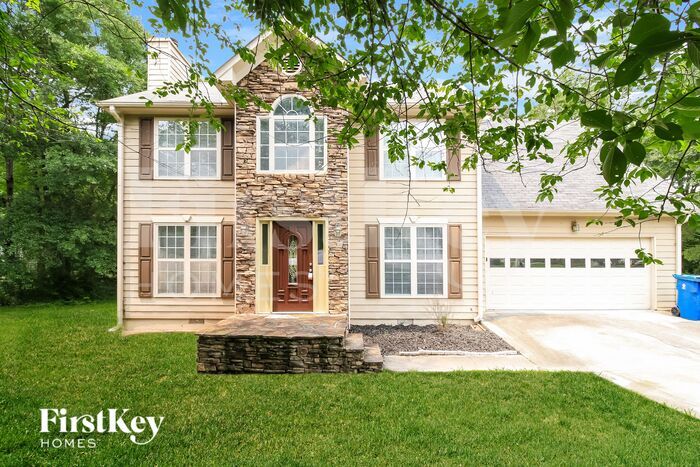 15 Fenwick Way in Grayson, GA - Building Photo