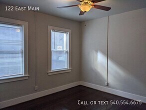 122 E Main St in Salem, VA - Building Photo - Building Photo