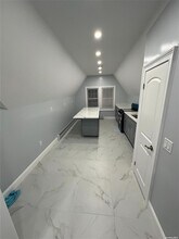 222-08 139th Ave-Unit -2ND FL in Queens, NY - Building Photo - Building Photo